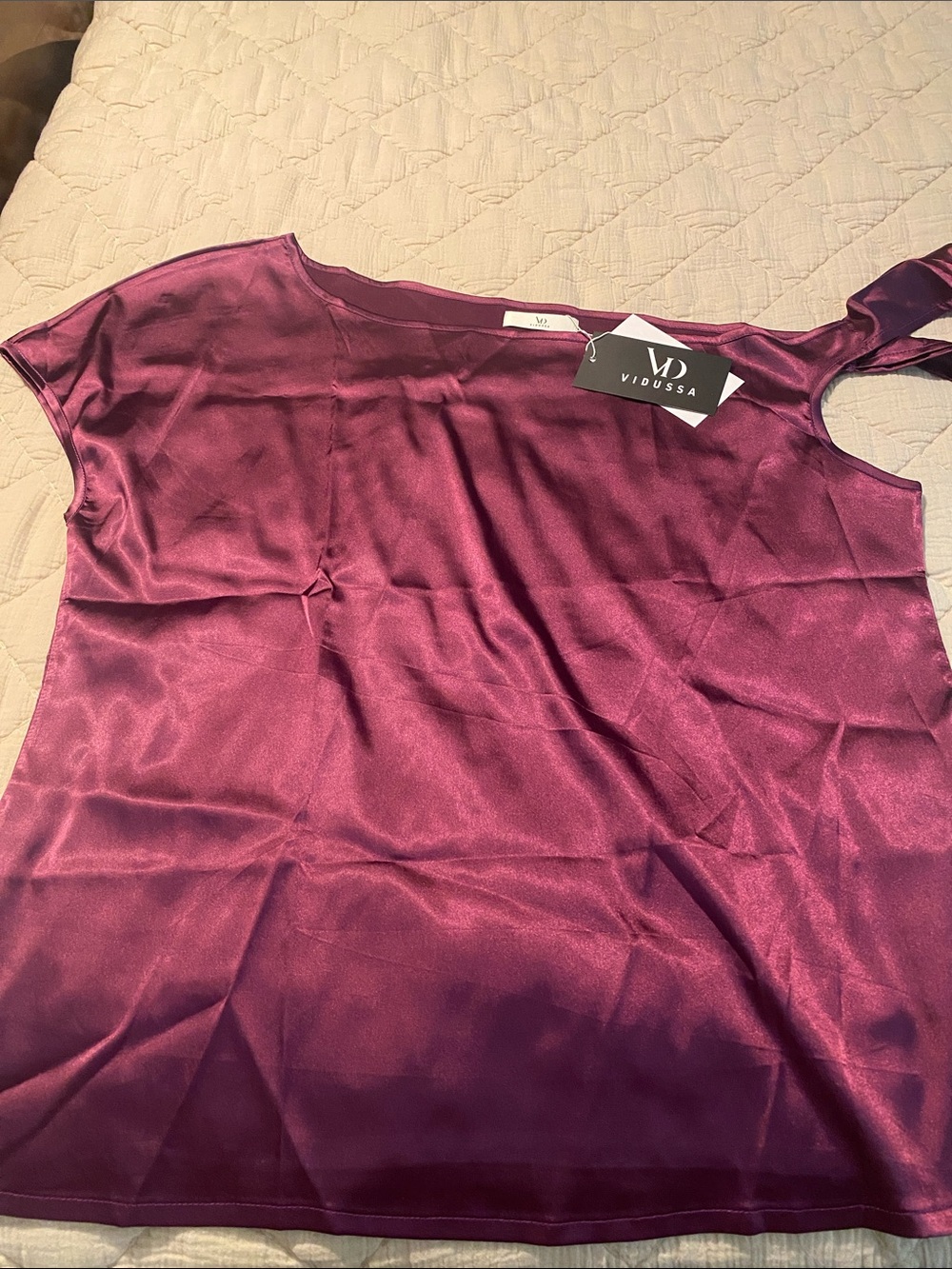 Purple One-Shoulder Satin Bow Sleeve Top - - Picture 3 of 9